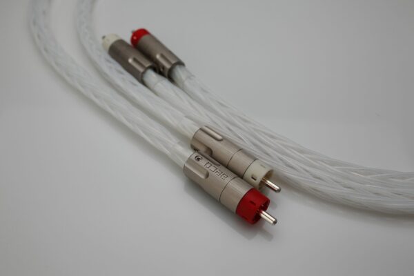 Master pure full Silver RCA Interconnects by Lavricables with AECO plugs