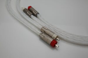 Reference pure Silver RCA Interconnects IC with AECO plugs by Lavricables